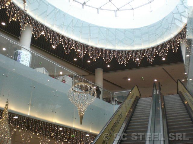 Balustradă din inox și sticlă (Gold Plaza Baia Mare)